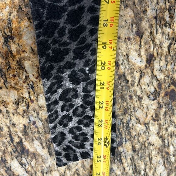 Garfield & Marks Cashmere Leopard Print Longline Cardigan Sweater Size M - Picture 8 of 9